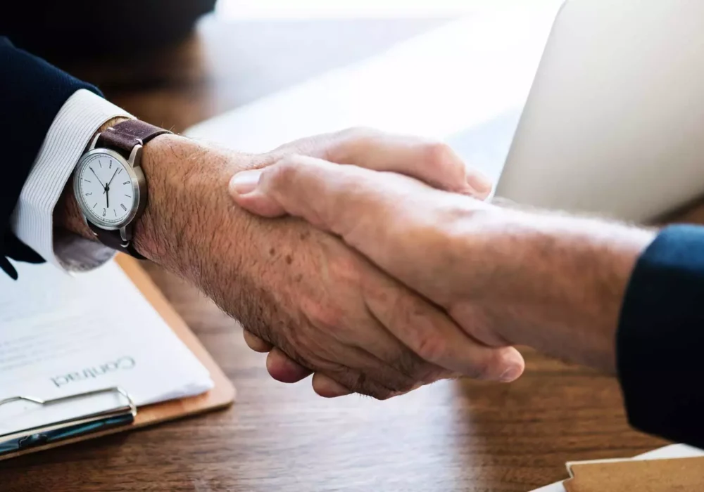 Aperto de mão